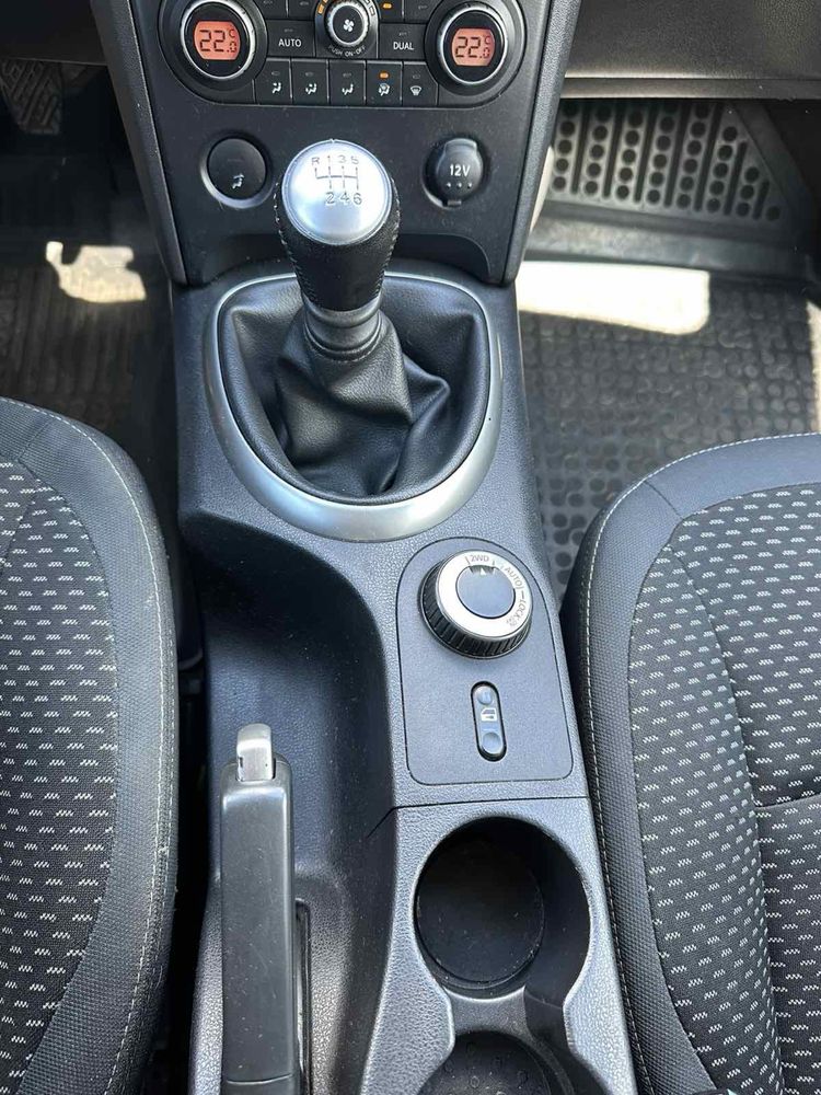 Продавам Nissan Qashqai 2.0-140кс 4х4
