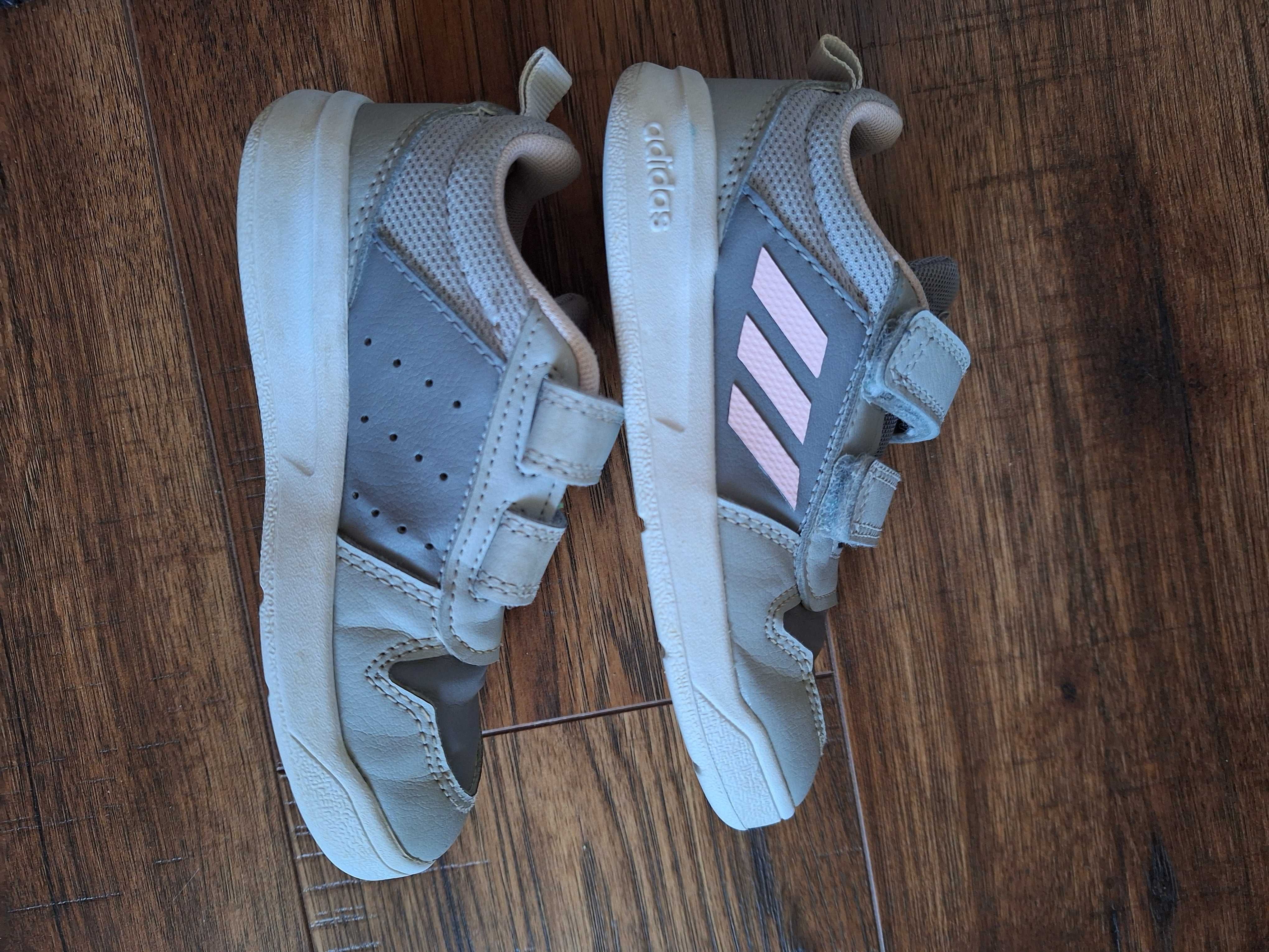 Маратонки Adidas 25 1/5