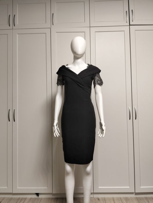 Продам платья новые