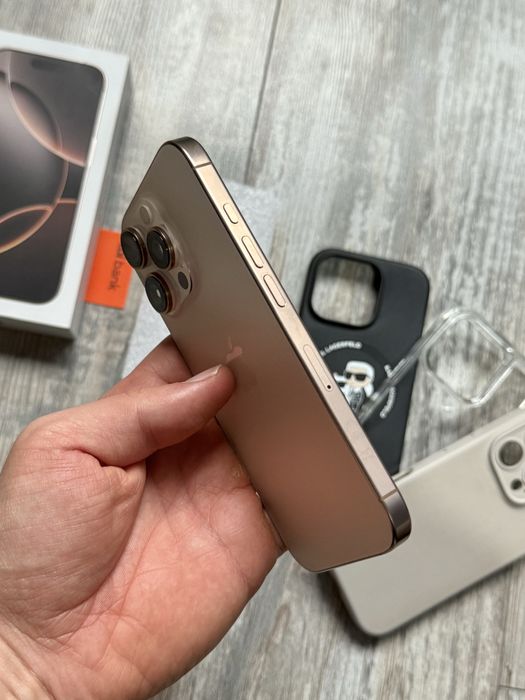 Iphone 16 Pro 256 GB - 93 % Battery Gold Като Нов Гаранционен