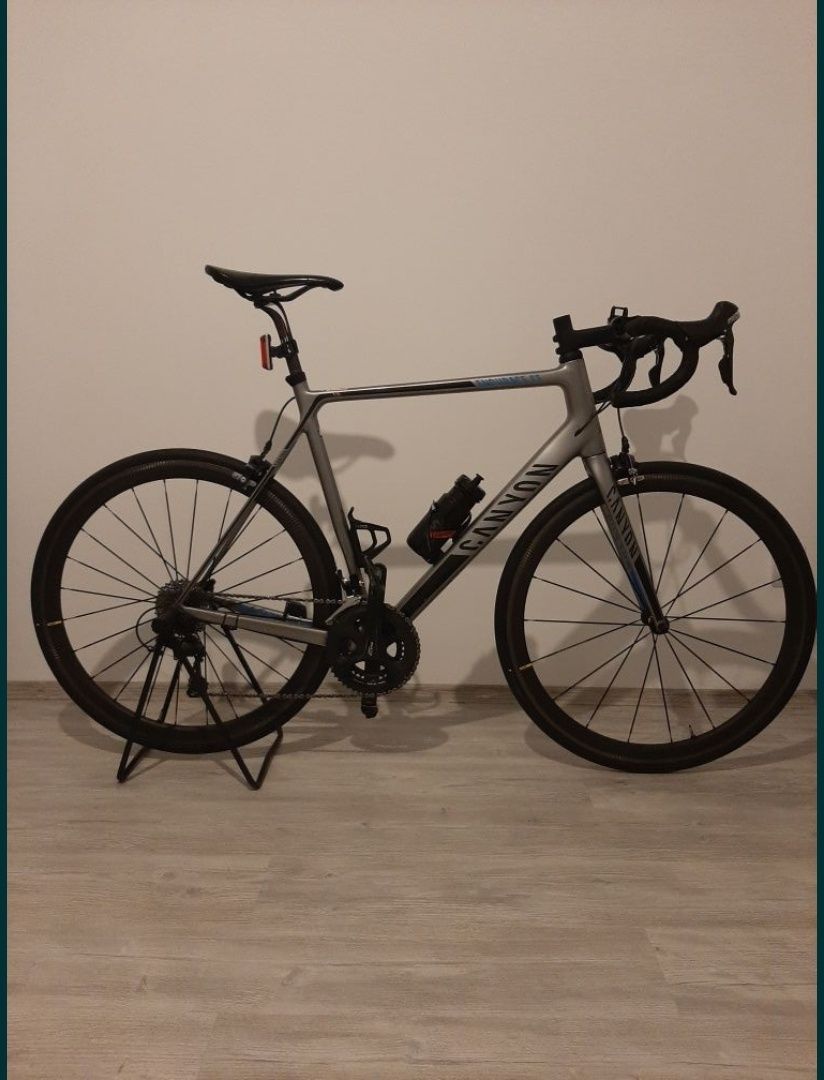 Cursiera full carbon Canyon Endurace CF 8.0 2019