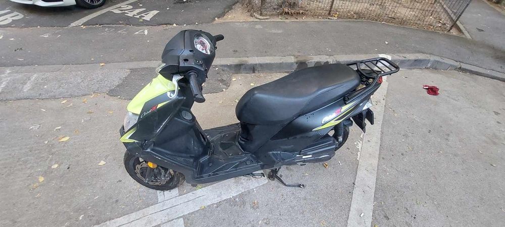 Scuter sym orbit 50cc III galben si negru lovit