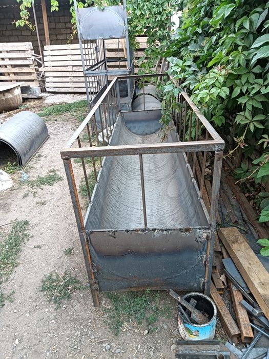 Кормушка ақыр науа