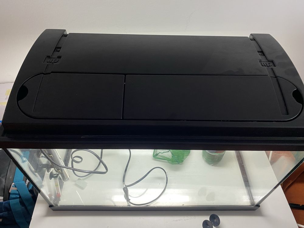 Acvariu 60 l cu lumina