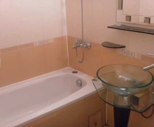 Дава се под наем Тристаен апартамент в София, Оборище - 95 кв.м за 425 € - Снимка #2