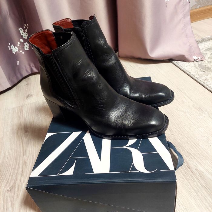 ZARA, кожаные ботильоны