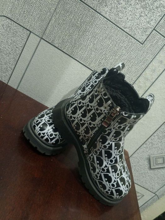 Детская обувь для девочки