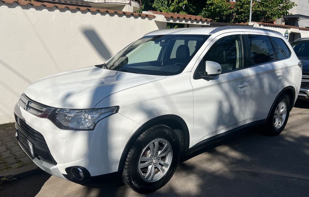 Mitsubishi Outlander Stare perfecta de functionare / revizii la zi