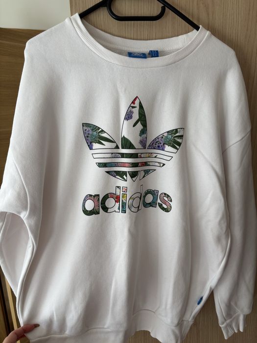 Продавам  дрехи