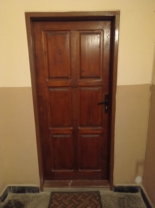 Врата масив от чам