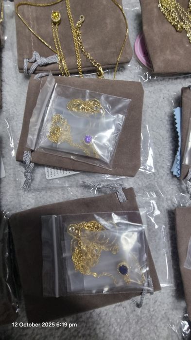 Lot 22 coliere TINGN argint placat cu aur 14k