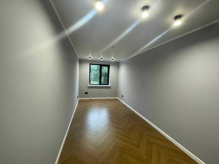 3 ком Район СКГУ  3 этаж     22.500