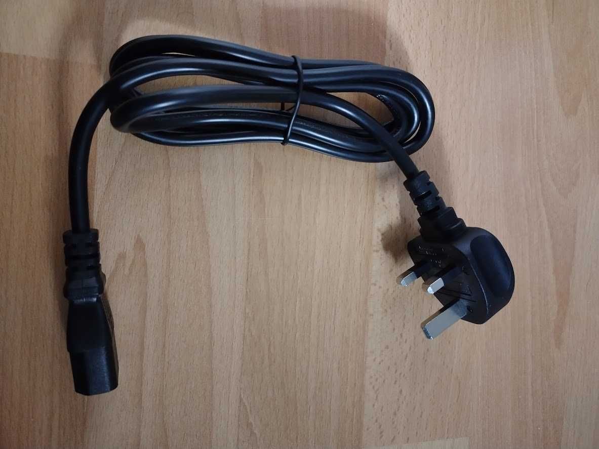 Захранващ кабел за компютър, английски стандарт