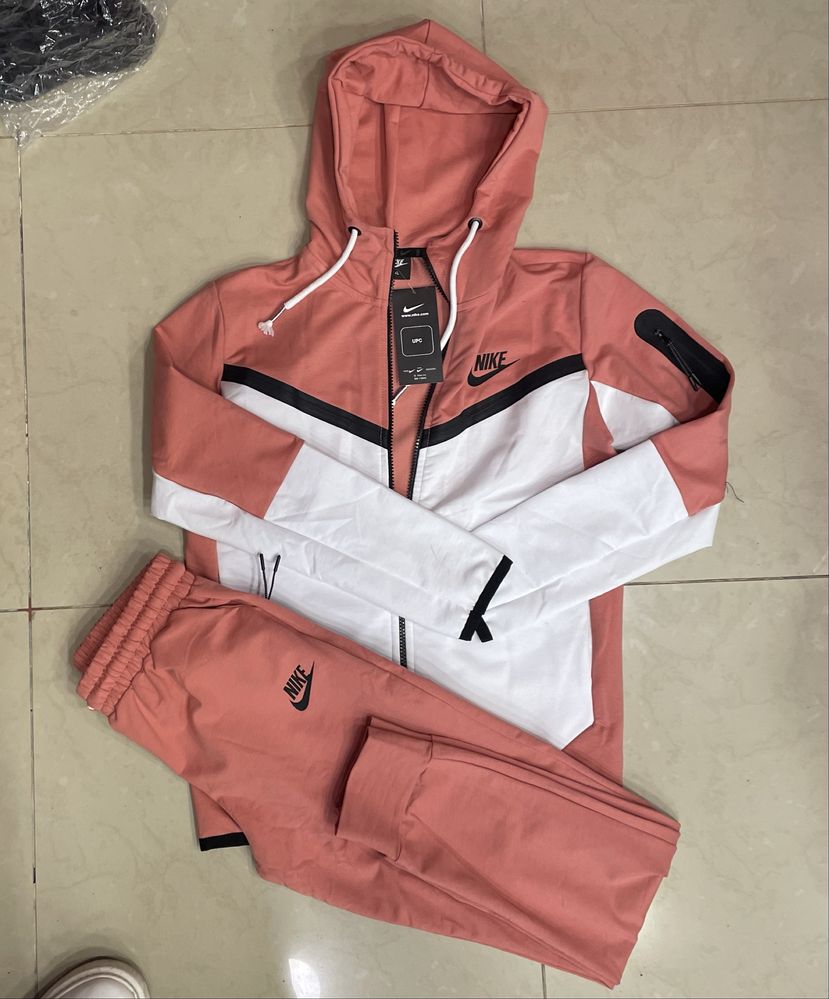 Nike Tech Fleece Unisex Детски Спортни Екипи! Горнище и Долнище!