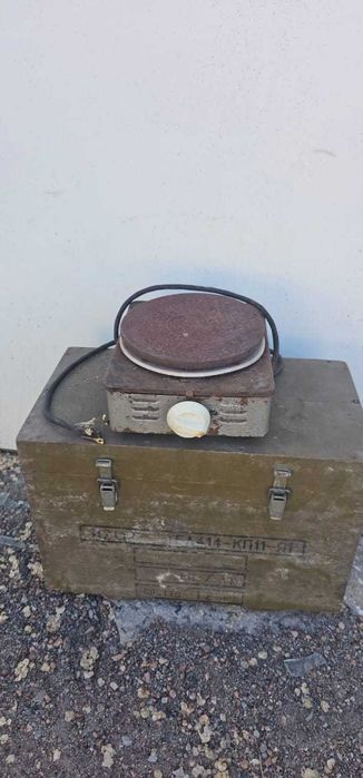 Продам  Эл. плитку , ящик для инструмента