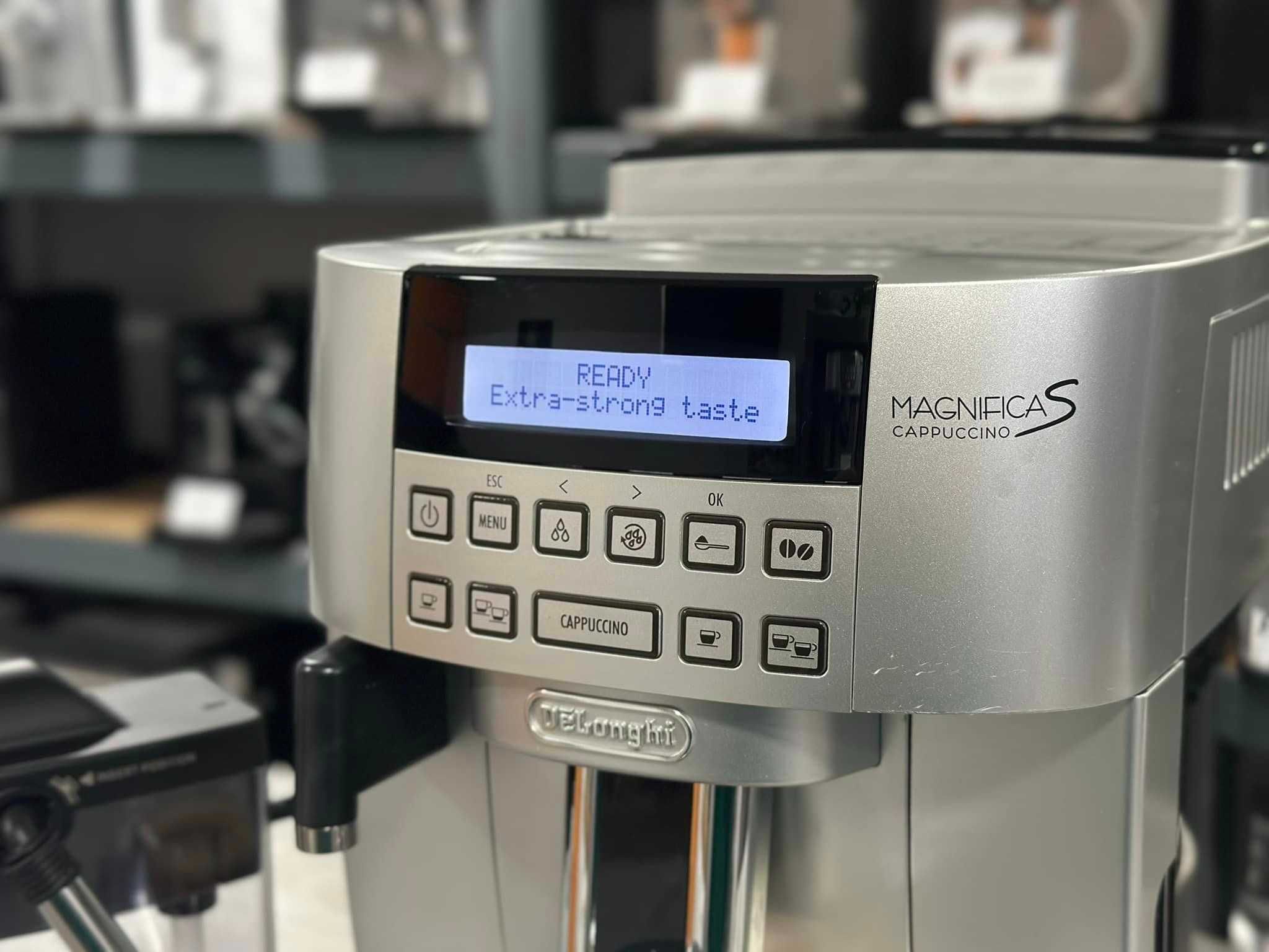 Кафемашина DeLonghi Magnifica S Cappuccino