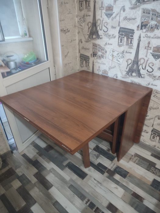 Продам стол раскладной