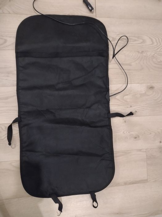 Husă auto cu încălzire