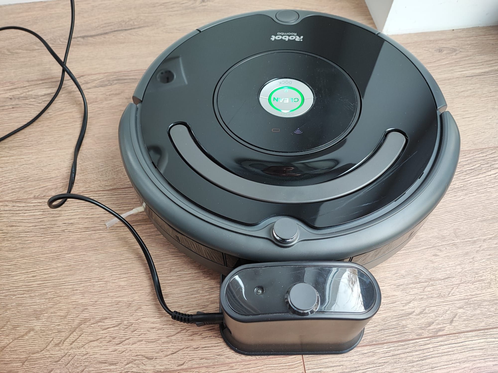 Aspirator robot iRobot Roomba 675
iRobot Roomba 675 WiFi
iRobot Roomba