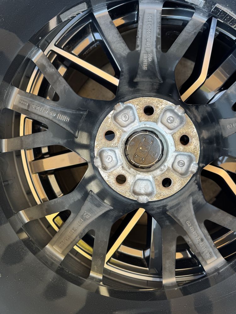 Jante originale Audi Sport R22 Q8 SQ8 RS Q8 Q7 SQ7 4M echipate vara