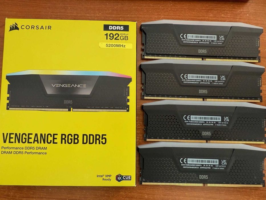 Памет Corsair Vengeance RGB DIMM Kit 192GB CMH192GX5M4B5200C38