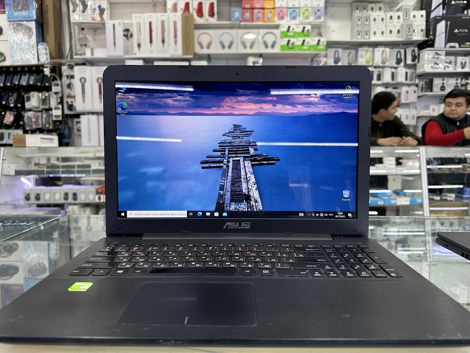 Ноутбук Asus x554l