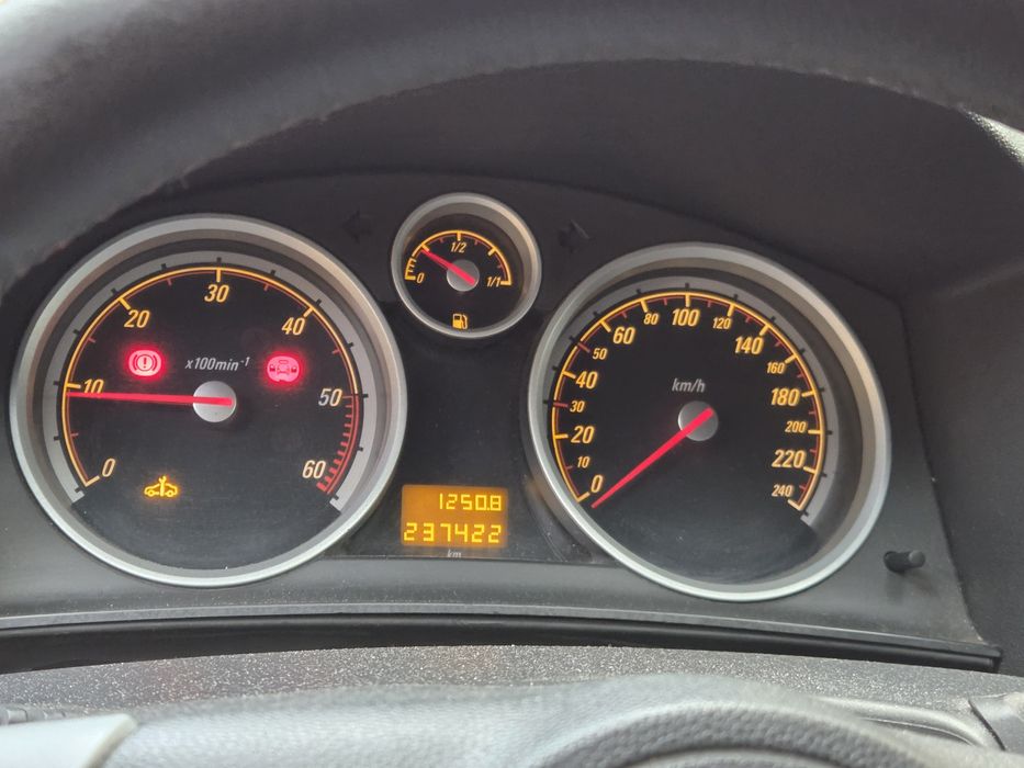 Opel Astra H GTC
