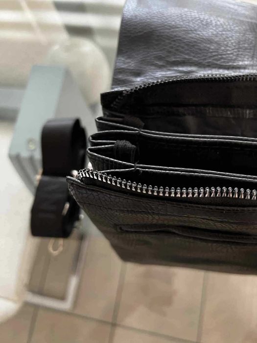 Кожена чанта на Giorgio Аrmani