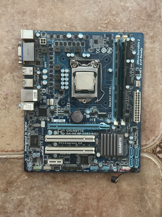 Placi de baza - Amd, intel 4 buc cititi descrierea