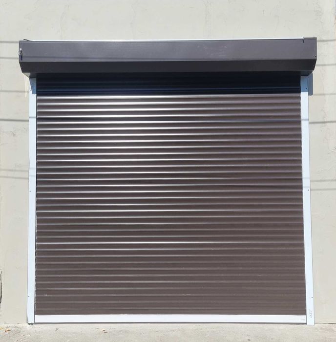 Usi de garaj rulou lamela 55 si 77