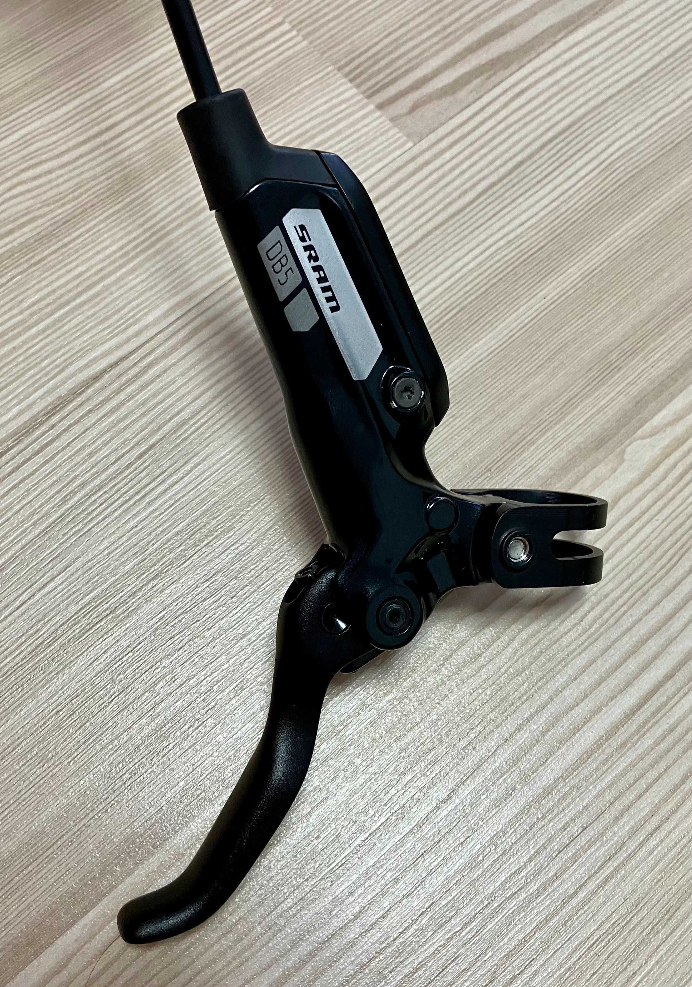 Frână hidraulică spate SRAM DB5 – stare bună