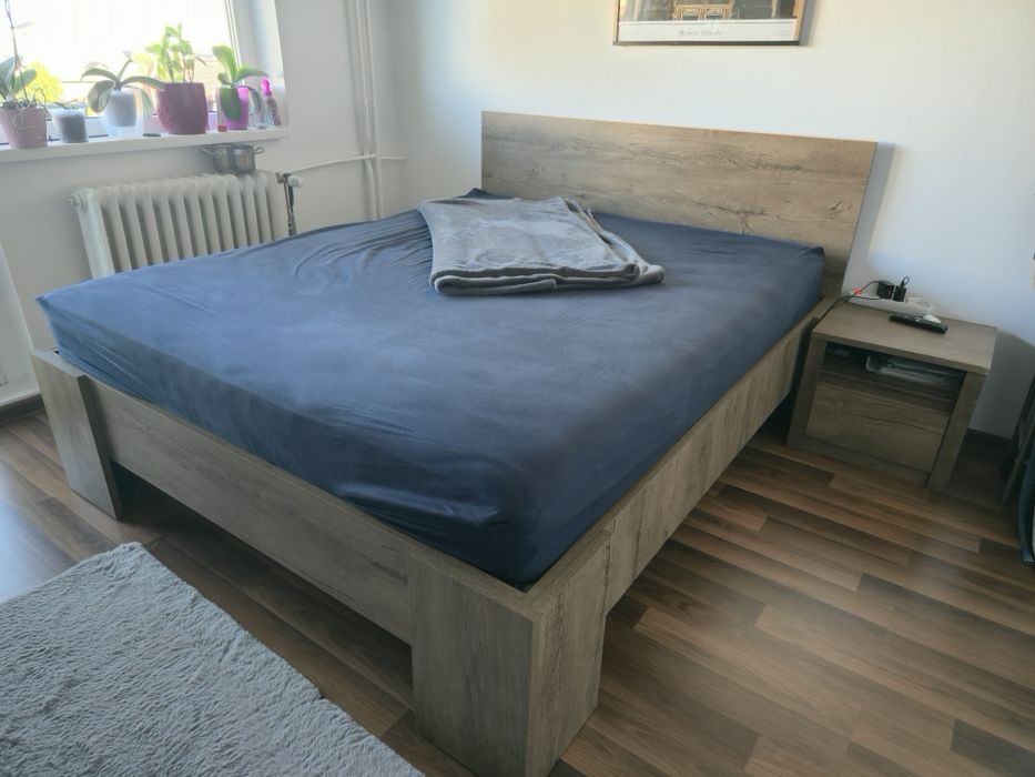 Vand mobila dormitor