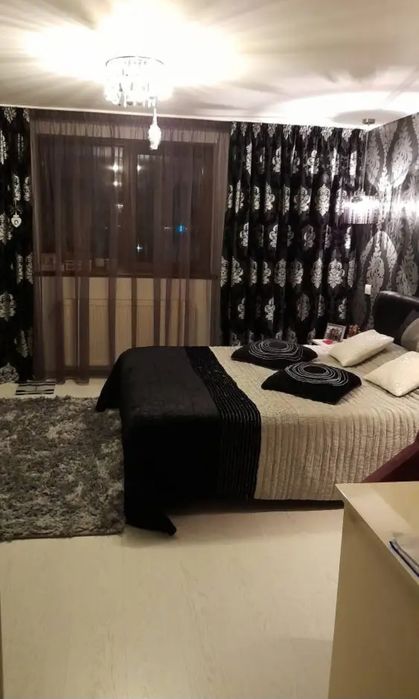 Vând apartament 5 camere – 200 m² – Popesti-Leordeni – loc parcare