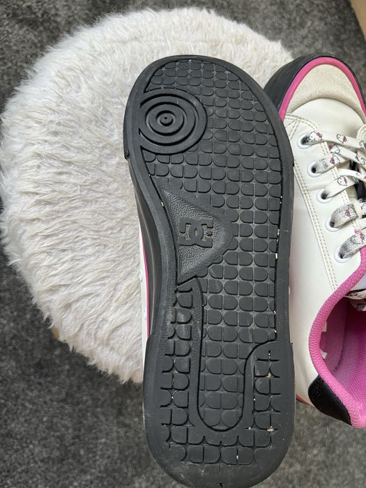 DC маркови дамски маратонки