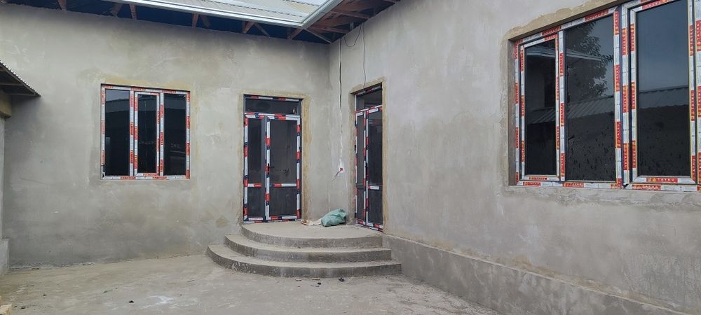 Uchastka Kottej sotiladi 2.2 sotix