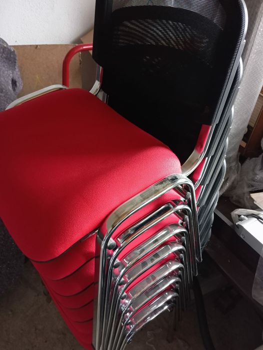 Vand  8 scaune ca si noi ,import Germania