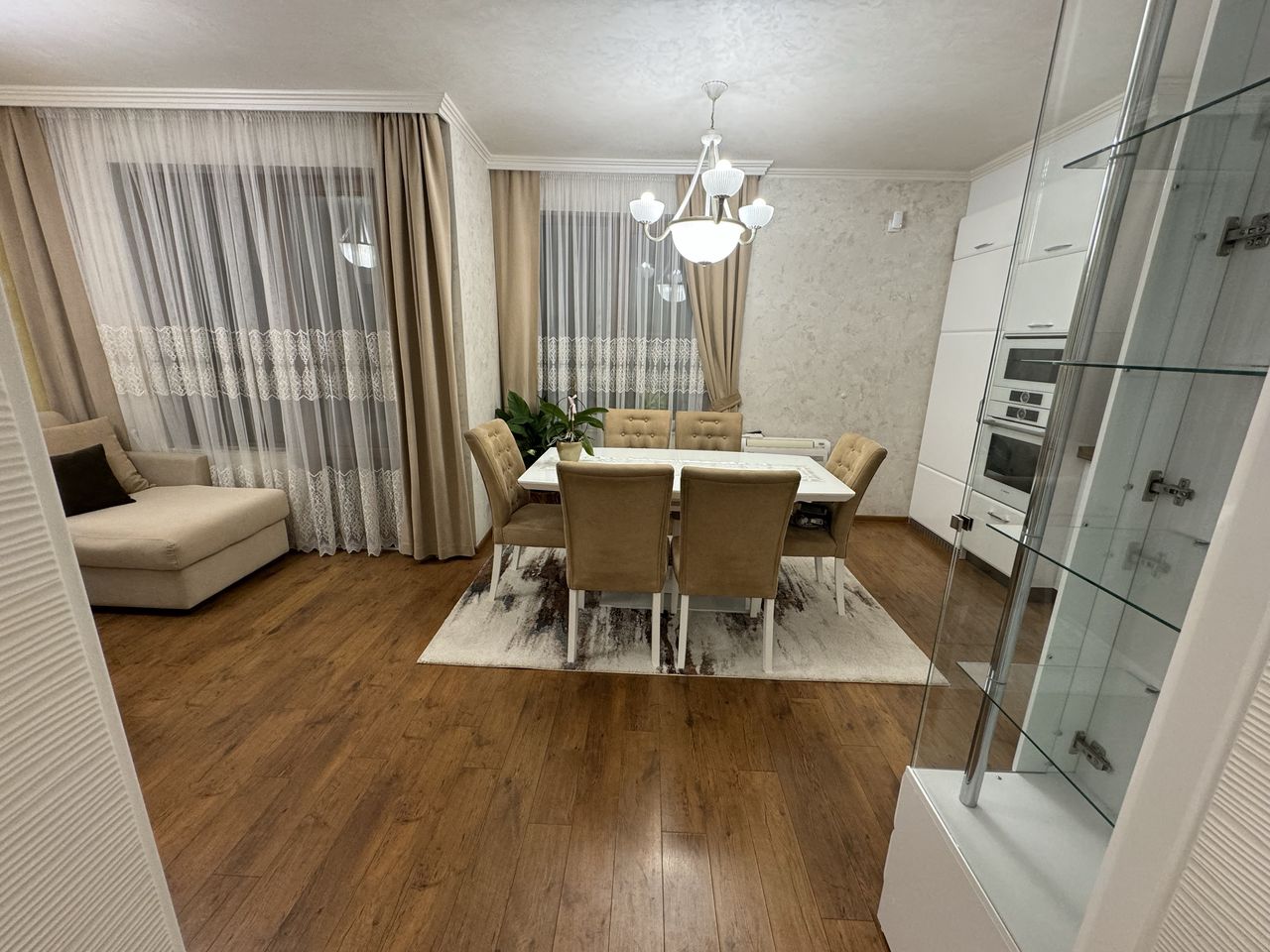 Дава се под наем Тристаен апартамент в Варна, Виница - 125 кв.м за 765 € - Снимка #6