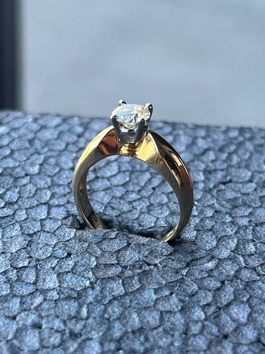 Inel Aur 14k cu Diamant Natural Central 0.73 Carate