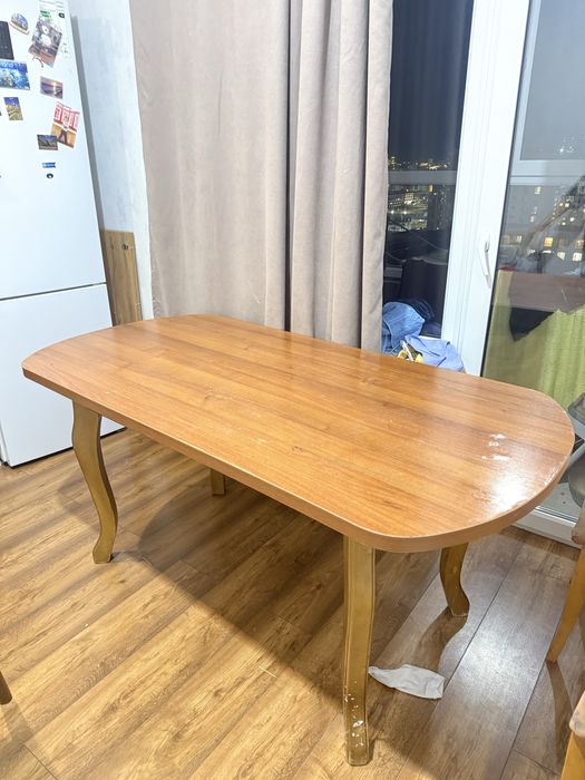 Продам стол кухонный