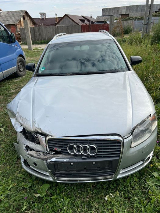 Vand Audi A4 b7  avariat