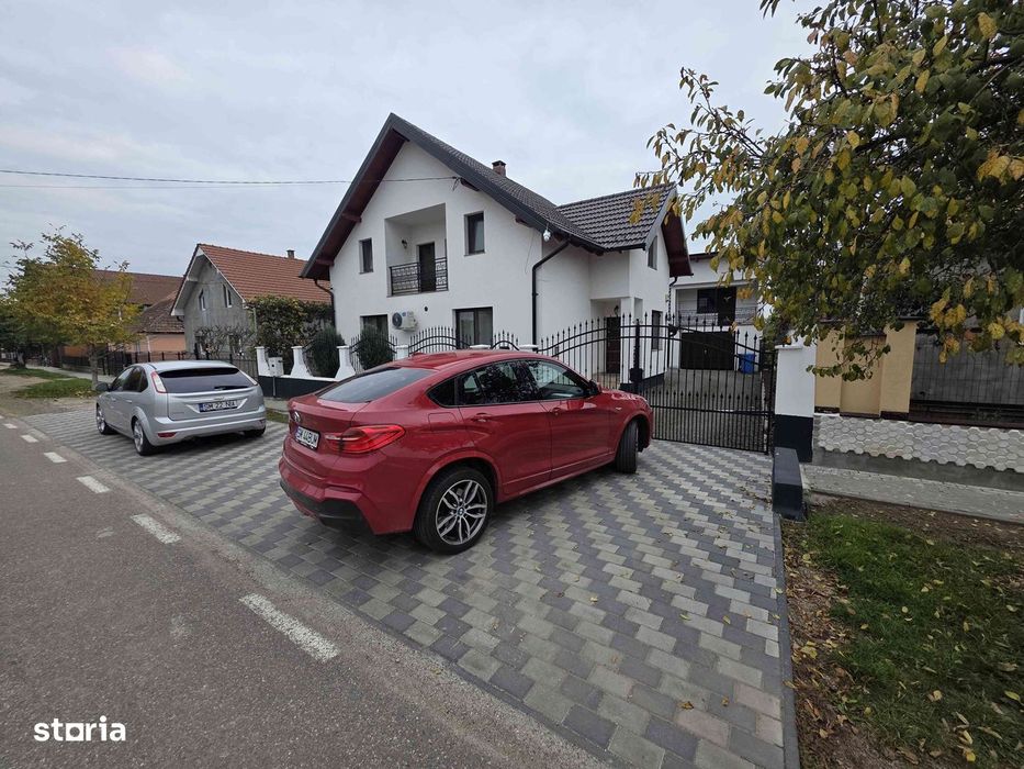 Casa superba de vanzare.