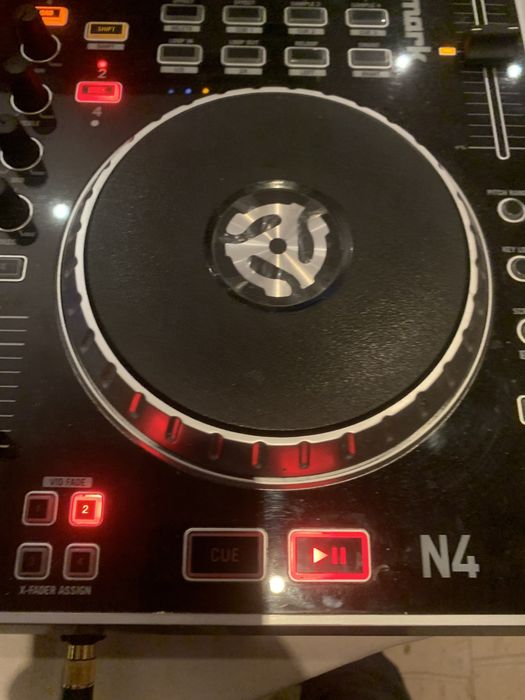 Numsrk N4 DJ контролер
