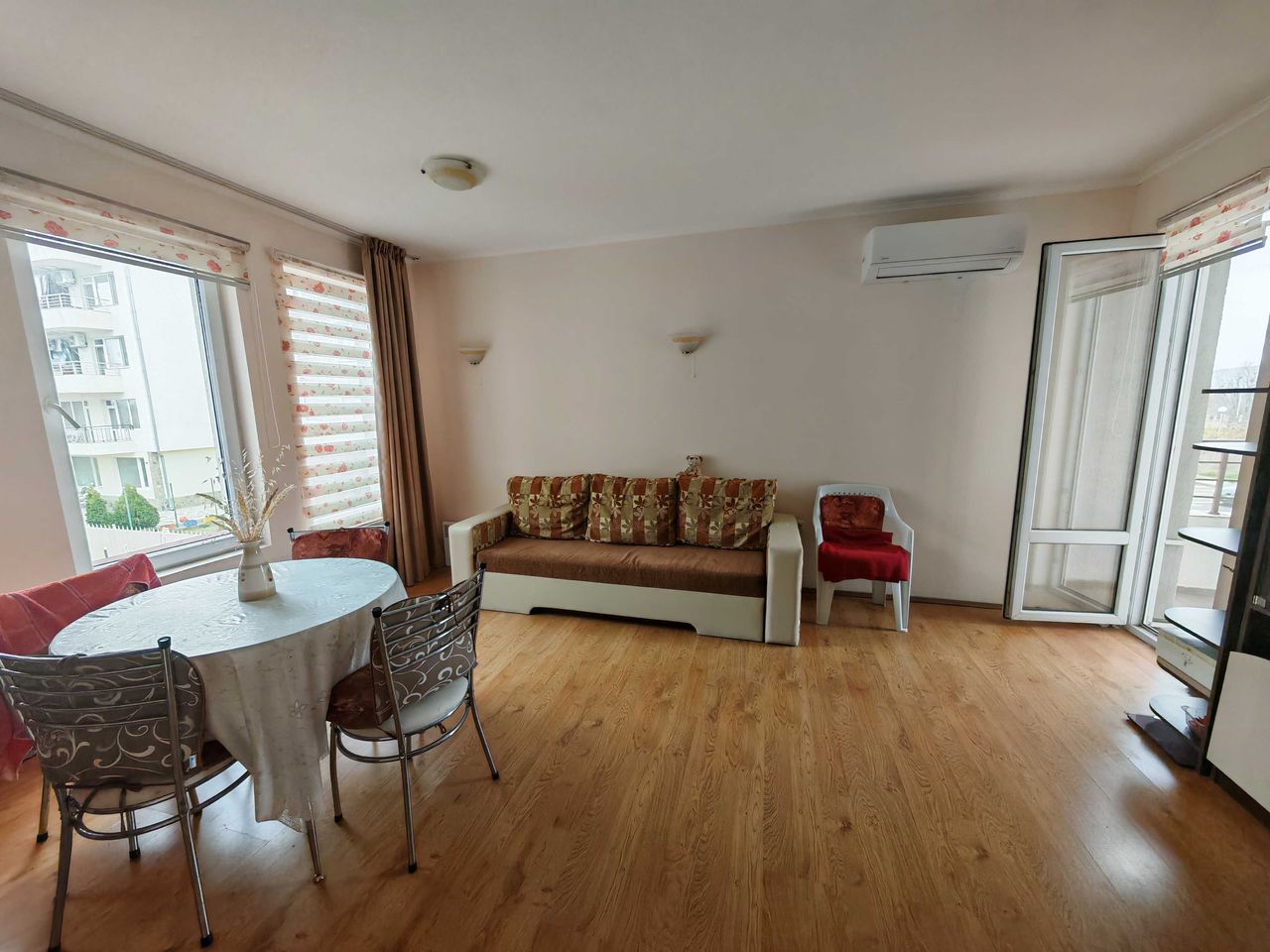 Продава се Двустаен апартамент в Свети Влас - 59 кв.м за 1355 €/кв.м - Снимка #2