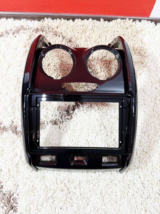 Rama navigatie Android Dacia Duster pt navigatii 9 inch