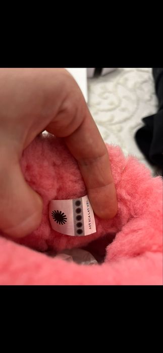 Ботуши на UGG от ест кожа