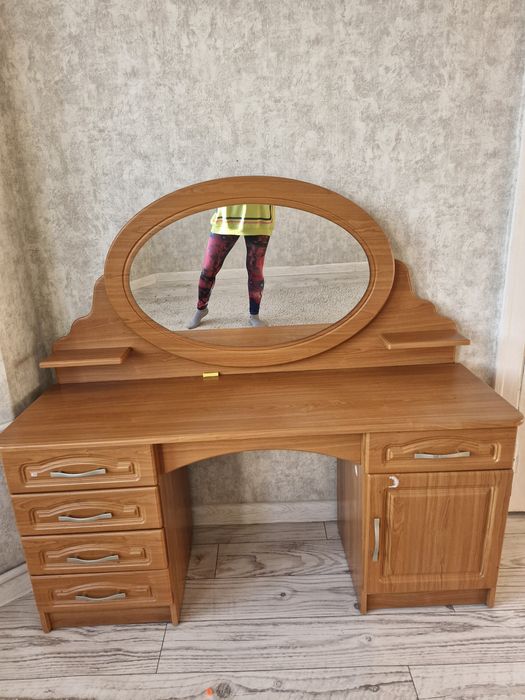 Трюмо в отличном