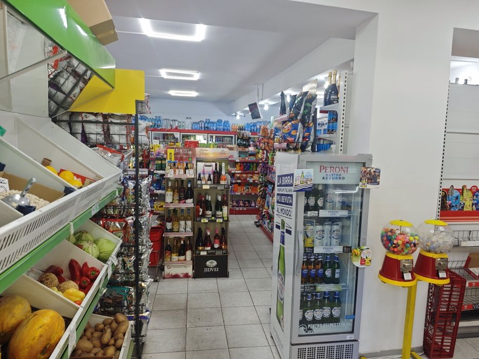 Spatiu comercial de închiriat