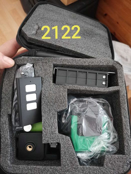 Nivele laser verde autonivelare, acumulator,telecomanda