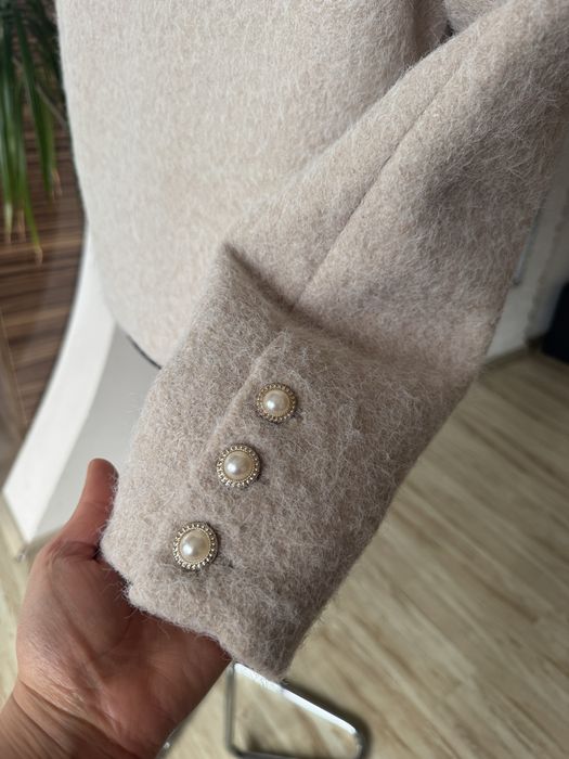 Чисто ново вълнено палто Zara- елегантно и модерно