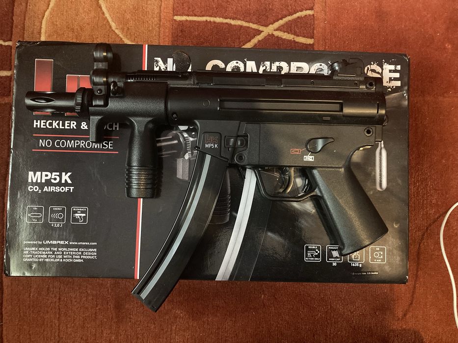 Replică airsoft Umarex MP5K CO2